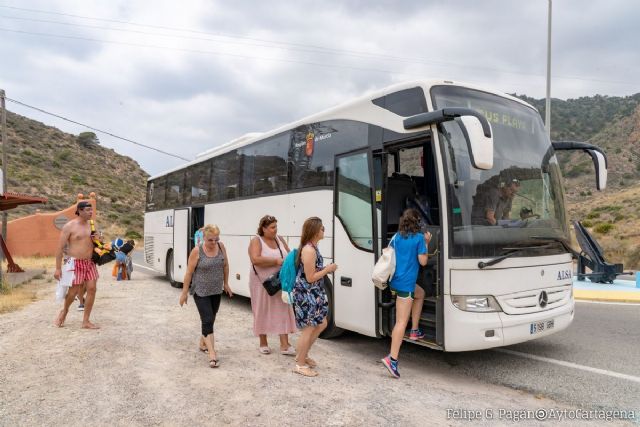 Comienza el horario de verano en los autobuses urbanos para ir a las playas de Cartagena