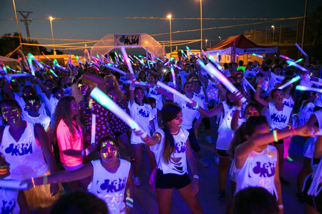 Santa Ana (Cartagena) se llenó de pintura y color con la carrera Crazy Run