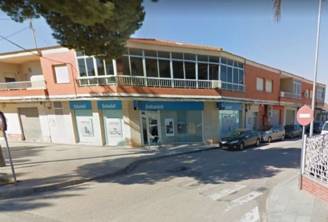 El Ayuntamiento reclama el mantenimiento de las oficinas bancarias en barrios y diputaciones