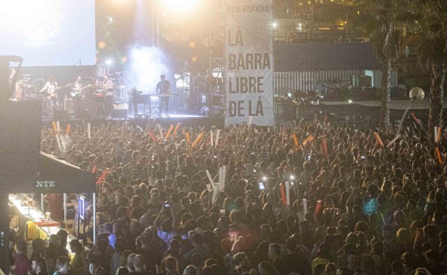 Miles de personas disfrutaron de conciertos gratuitos en La Barra Libre de La Mar