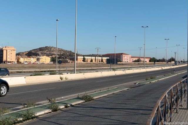 El Ayuntamiento solicitará a Carreteras la cesión de un vial de servicio para completar la urbanización de la UA 7 de Santa Lucía