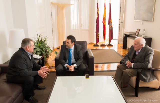 El alcalde se muestra comprometido con los pensionistas de La Palma