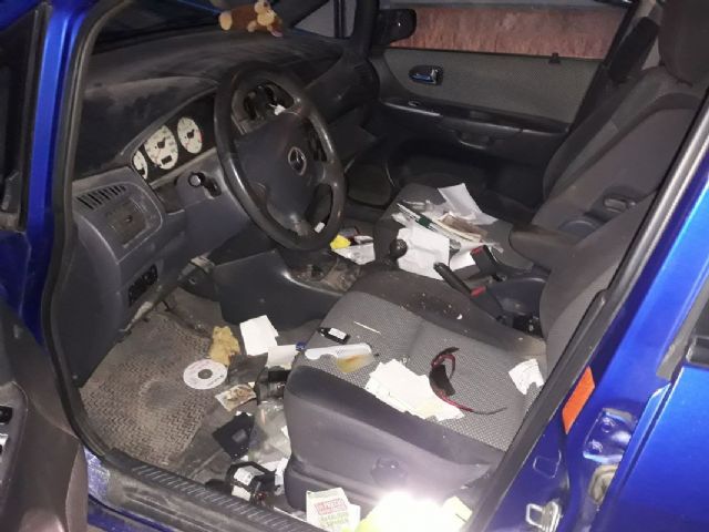 La Policia Local detiene a un hombre por robar en el interior de un vehiculo
