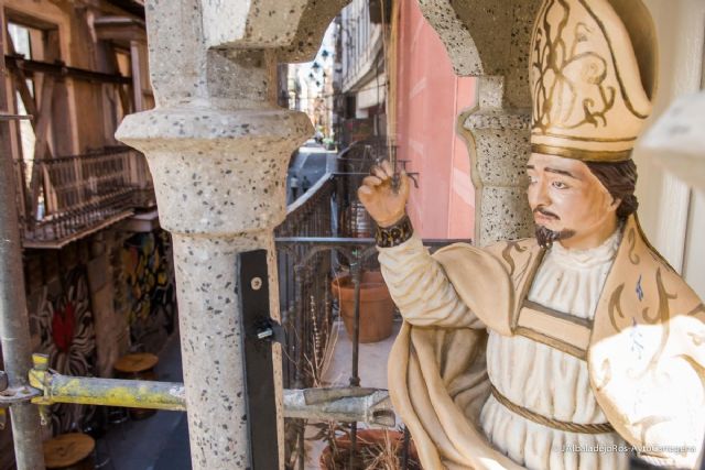 El Ayuntamiento restaura las hornacinas de los Cuatro Santos cartageneros