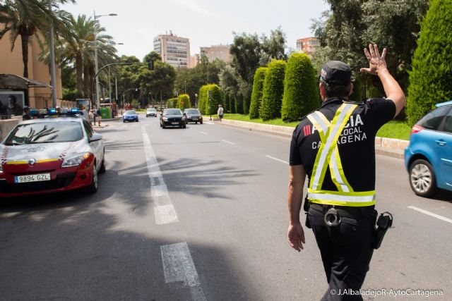 La Policía Local de Cartagena controla  4.765 vehículos durante la campaña especial de cinturones de seguridad