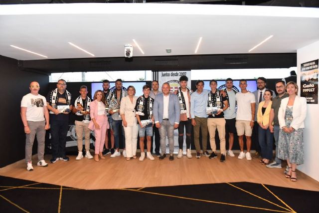 La Federación de Peñas del FC Cartagena premia a De Blasis, Marc Martínez y Pablo Vázquez en su gala anual