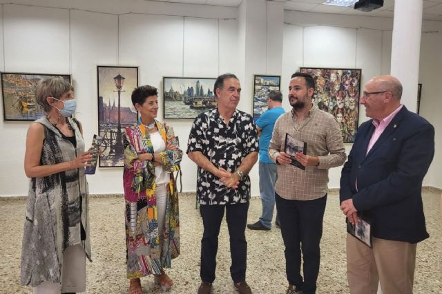El artista Muñoz Bernardo muestra hasta el 13 de junio su exposición ´Del agua en lo urbano´ en Cartagena
