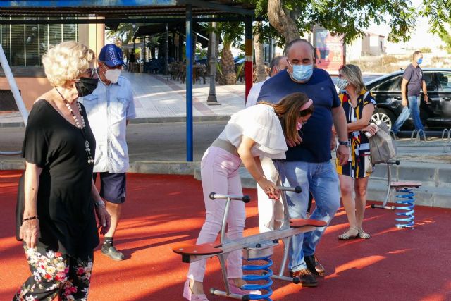 Cabo de Palos estrena una zona de juegos infantiles reformada y segura