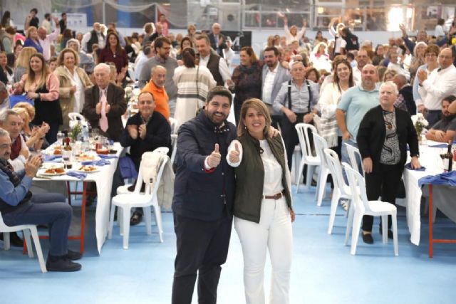 López Miras: 'Noelia Arroyo va a impulsar aún más Cartagena a través de un PP unido y sólido'