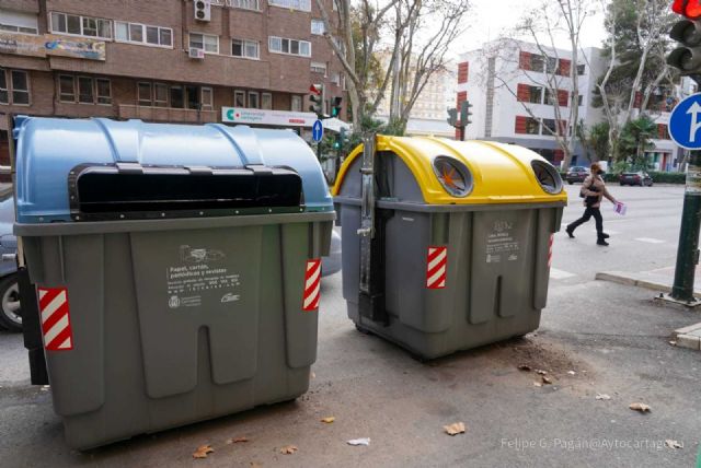 Cartagena renueva más de un 450 contenedores de basura en el municipio