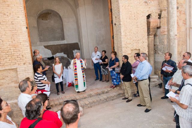 La Catedral de Cartagena abre sus puertas con la celebración de una misa