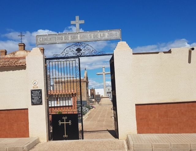 Ciudadanos reclama el alumbrado y la recuperación de los panteones del cementerio municipal de San Ginés de la Jara