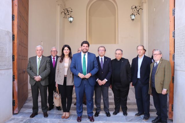 López Miras: 'Con la restauración de la Capilla del Socorro de Cartagena damos un paso más en la recuperación de nuestro patrimonio cultural'