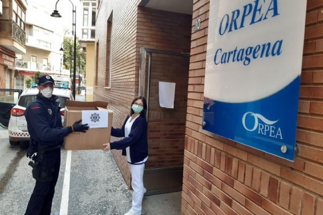 La residencia Orpea recibe material de seguridad para seguir protegiendo a sus usuarios