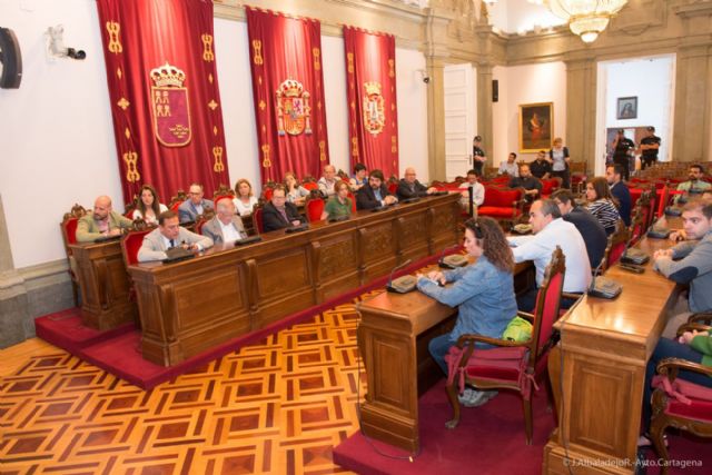 El Ayuntamiento sortea los puestos de presidentes, vocales y suplentes de las mesas electorales del 26 de junio
