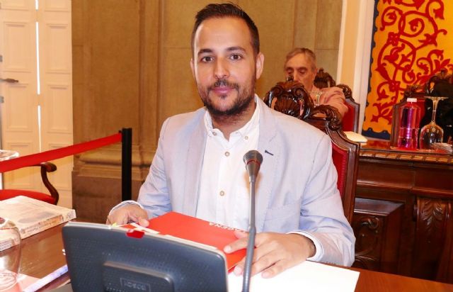 David Martinez denuncia la supresion de varios grupos de Educacion de Adultos en Cartagena