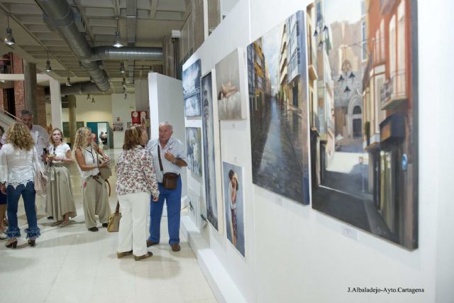 El Luzzy acoge una exposicion con los trabajos de alumnos de la academia Pinta con Vincent