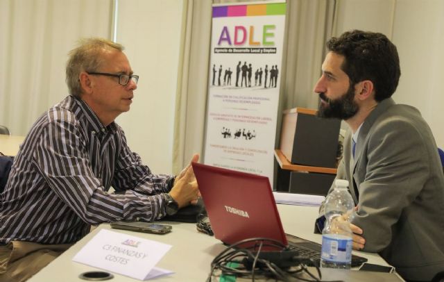 Treinta empresas reciben consejos y asesoramiento individualizado para mejorar sus negocios a través de la ADLE