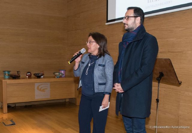 El colectivo ArtNostrum recauda cerca de mil euros en su subasta solidaria