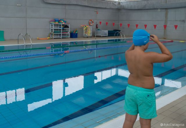 Deportes establece cita previa para los cursos de natación y extrema las precauciones en las piscinas