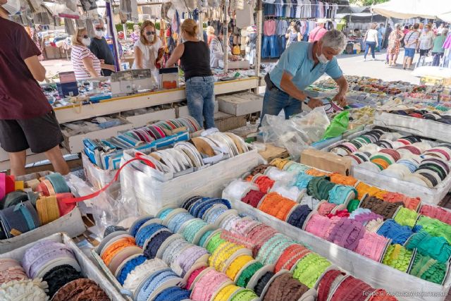 La Junta de Venta Ambulante acuerda que el mercado del Cénit abra todos los sábados de diciembre