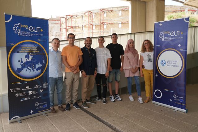 Estudiantes emprendedores aceleran en Transilvania sus ideas de negocio con el proyecto Inno-EUt+