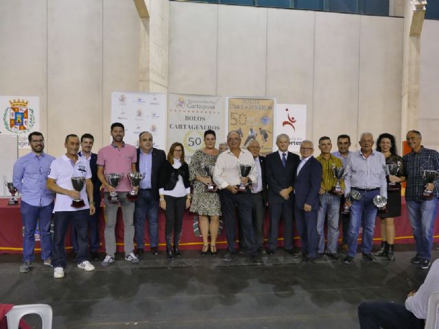 Finaliza el Campeonato de la Federación de Bolos Región de Murcia con la entrega de trofeos