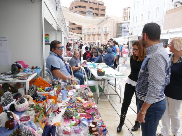 La iniciativa 'En Octubre, Cartagena es Feria' finaliza con el Encuentro Interasociativo Juvenil y el Mercadillo Artesanal