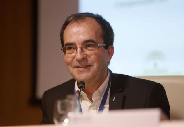 José Antonio Corraliza debate en ´Cartagena Piensa´ sobre las barreras y resistencias psicológicas ante el cambio climático