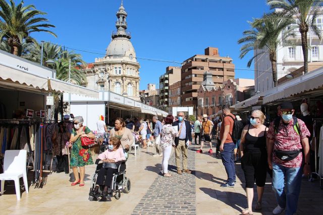 La Feria Outlet se instalará en la plaza de España por el puente del Pilar de octubre