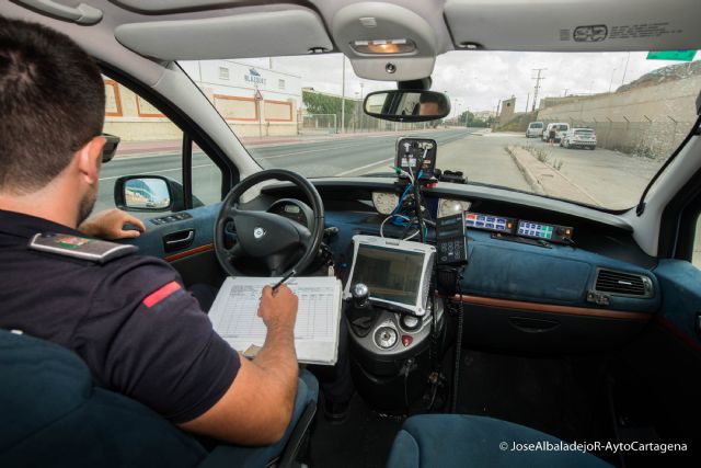 La Policía Local controla a más de dos mil conductores en la última campaña de Seguridad Vial