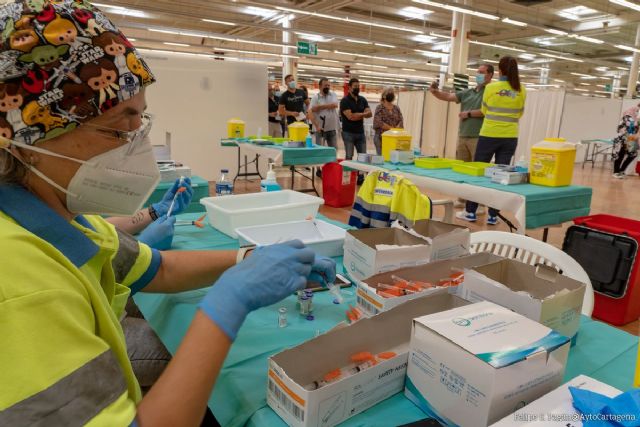 Cuatro mil primeras dosis de Pfizer disponibles para vacunarse este jueves sin cita en Cartagena