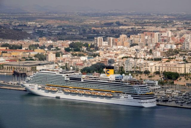 Costa Diadema atraca en Cartagena por primera vez con 1.312 pasajeros