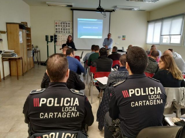 Agentes de la Policía Local de Cartagena se forman como monitores de Educación Vial