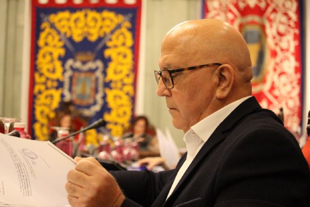 Ciudadanos espera el informe de la Secretaría del Pleno para exigir la devolución de los 130.000 euros cobrados por López